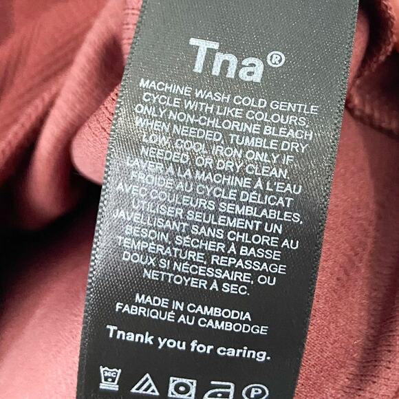 TNA by Aritzia Brick Red Waffle Knit Turtleneck Thermal Top sz Small Long Sleeve - Picture 5 of 6